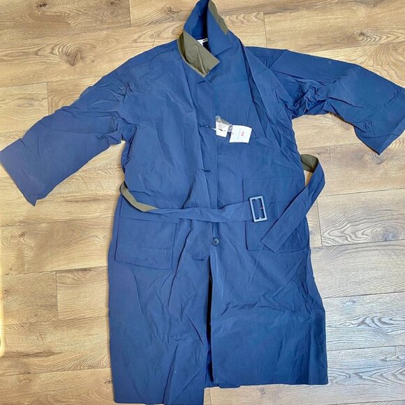 Uniqlo Women's J.W. Anderson Long Coat- Size S (run very big) - Picture 2 of 6